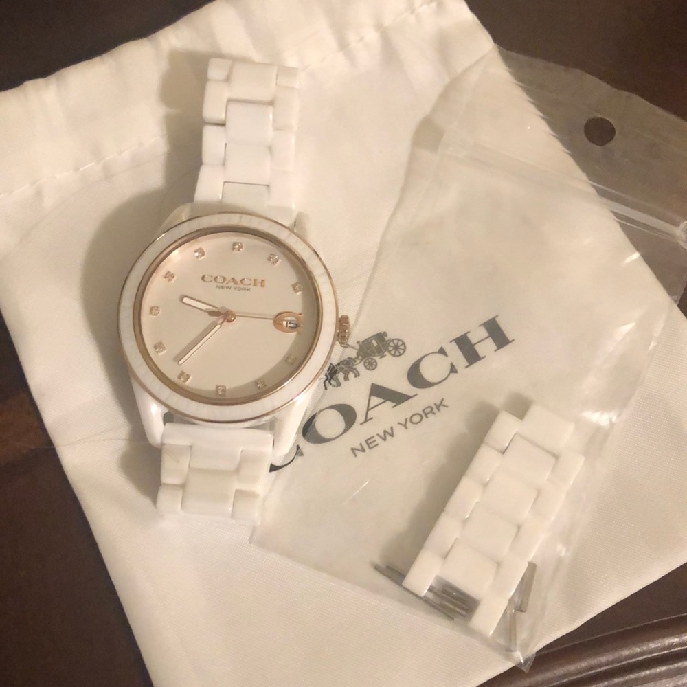 Coach watch - Picture 3 of 3
